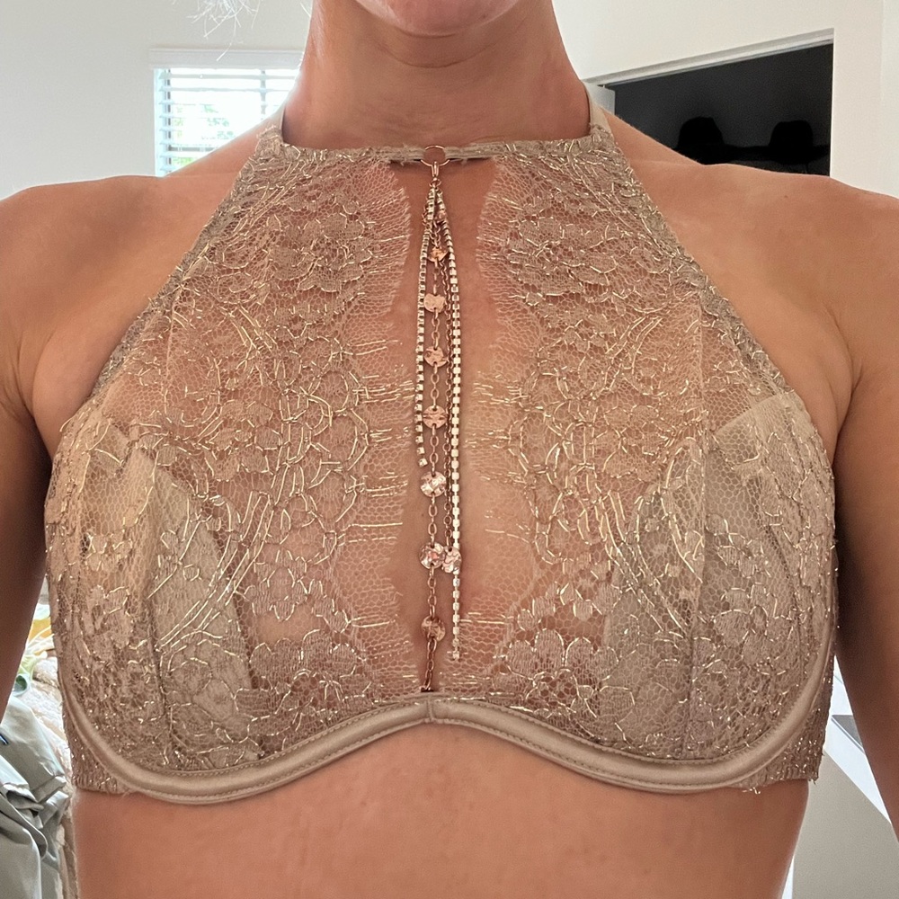Agent Provocateur Gemstones and Metal Golden Lace Bra